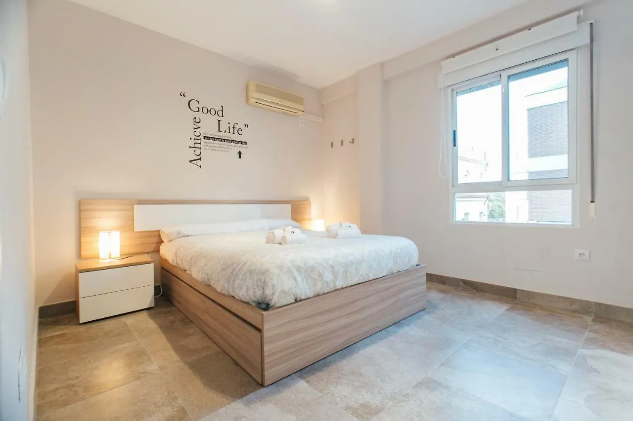 Wide And Diaphanous- 3Bd 2Bth- Alcazar Apartment Seville
