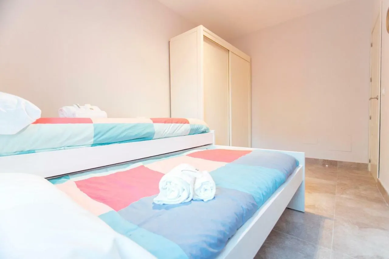 Wide And Diaphanous- 3Bd 2Bth- Alcazar Siviglia Spagna