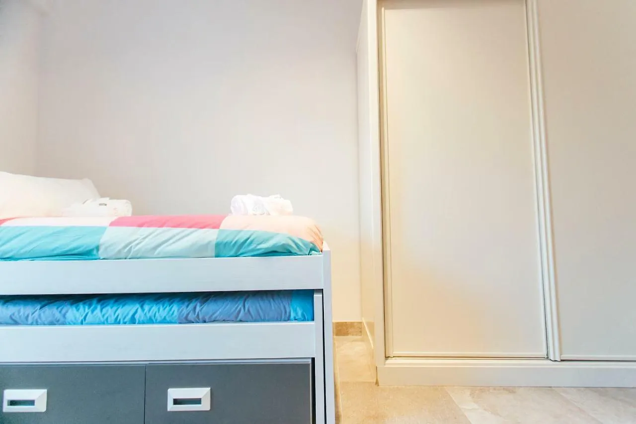 Wide And Diaphanous- 3Bd 2Bth- Alcazar Siviglia